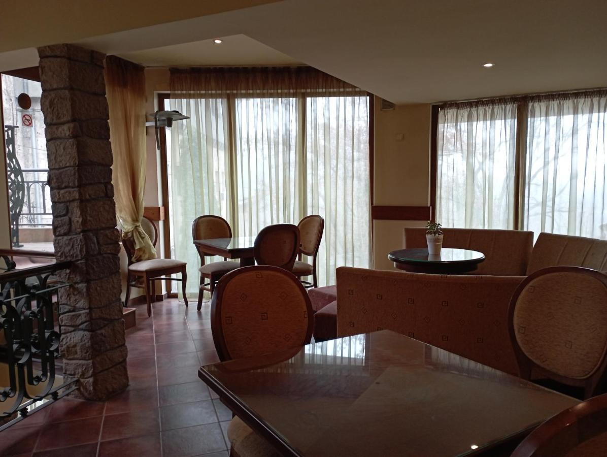 וליקו טורנובו Hotel Bolyari מראה חיצוני תמונה
