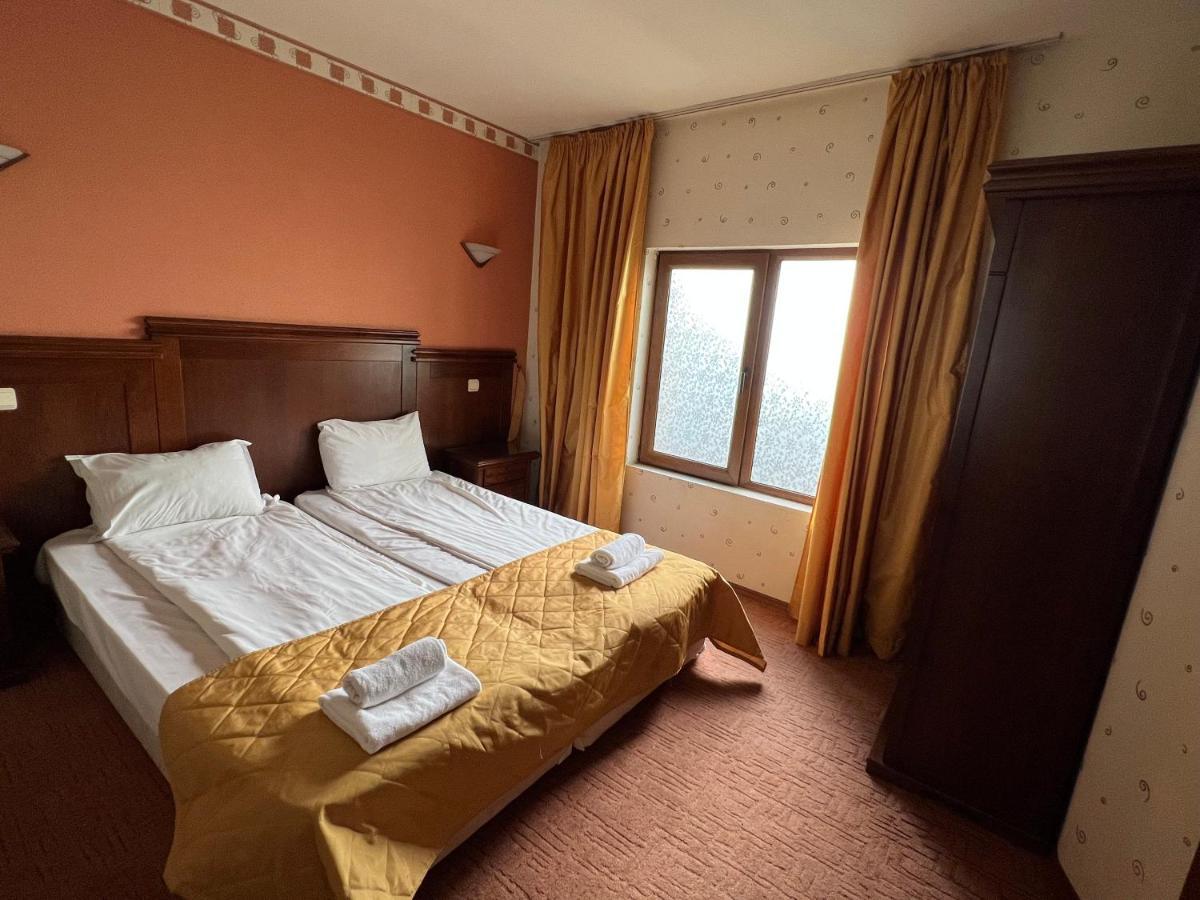 וליקו טורנובו Hotel Bolyari מראה חיצוני תמונה