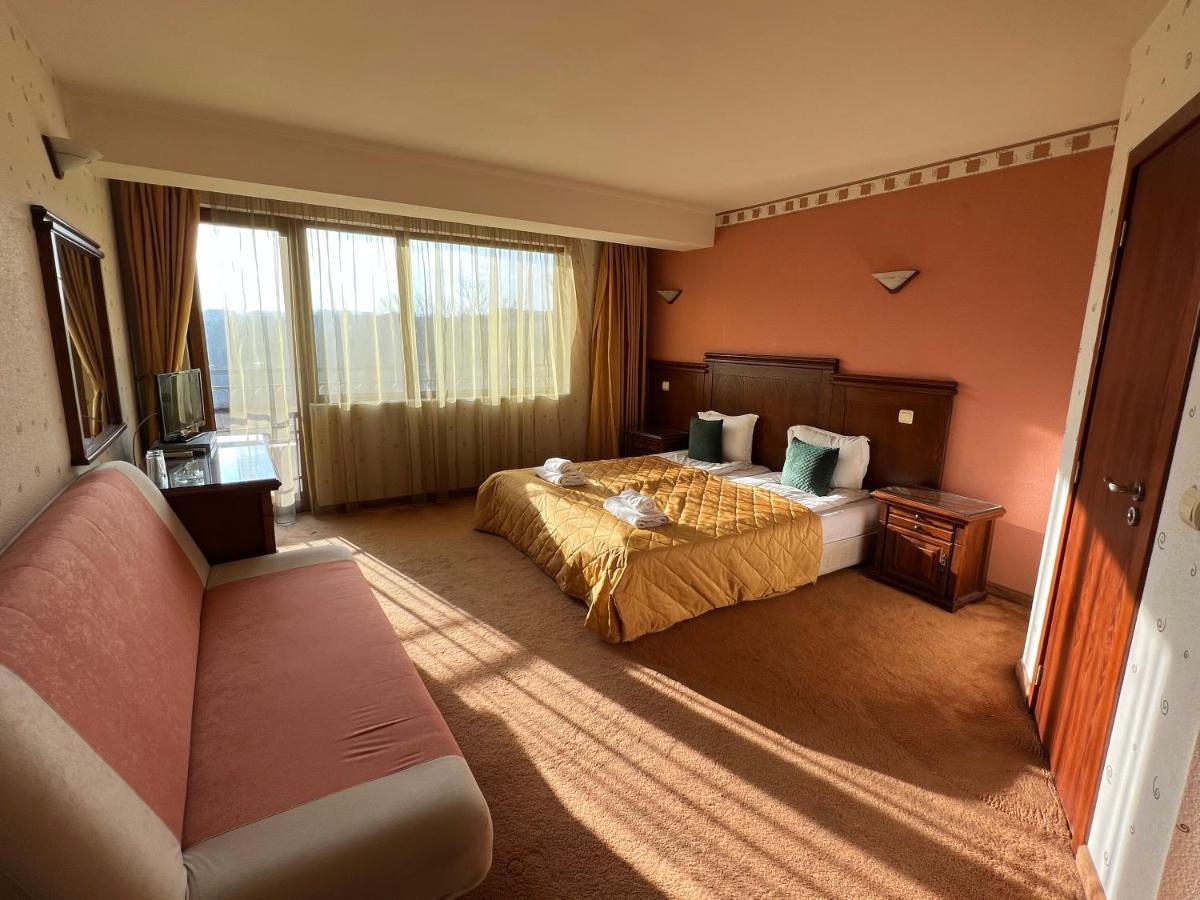 וליקו טורנובו Hotel Bolyari מראה חיצוני תמונה