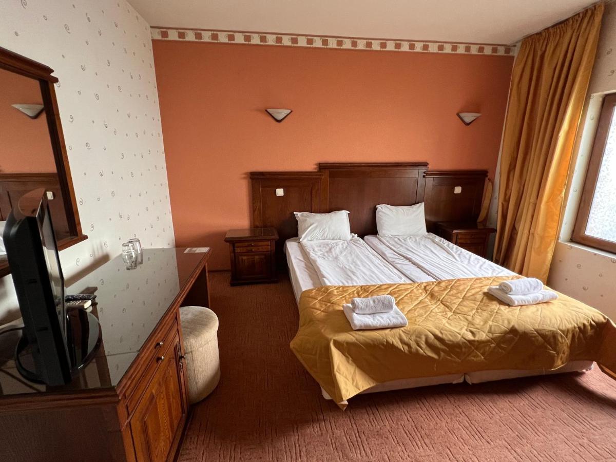 וליקו טורנובו Hotel Bolyari מראה חיצוני תמונה