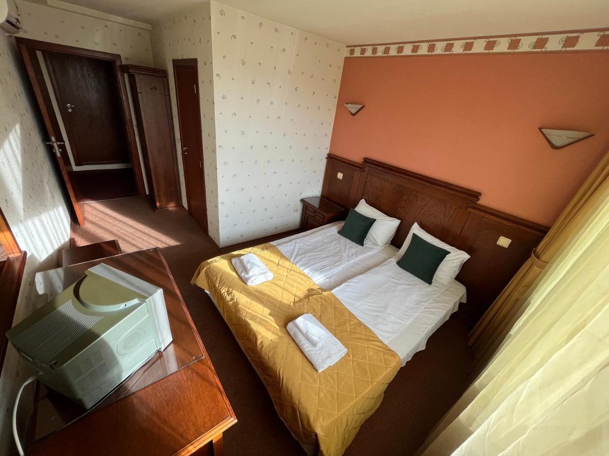 וליקו טורנובו Hotel Bolyari מראה חיצוני תמונה