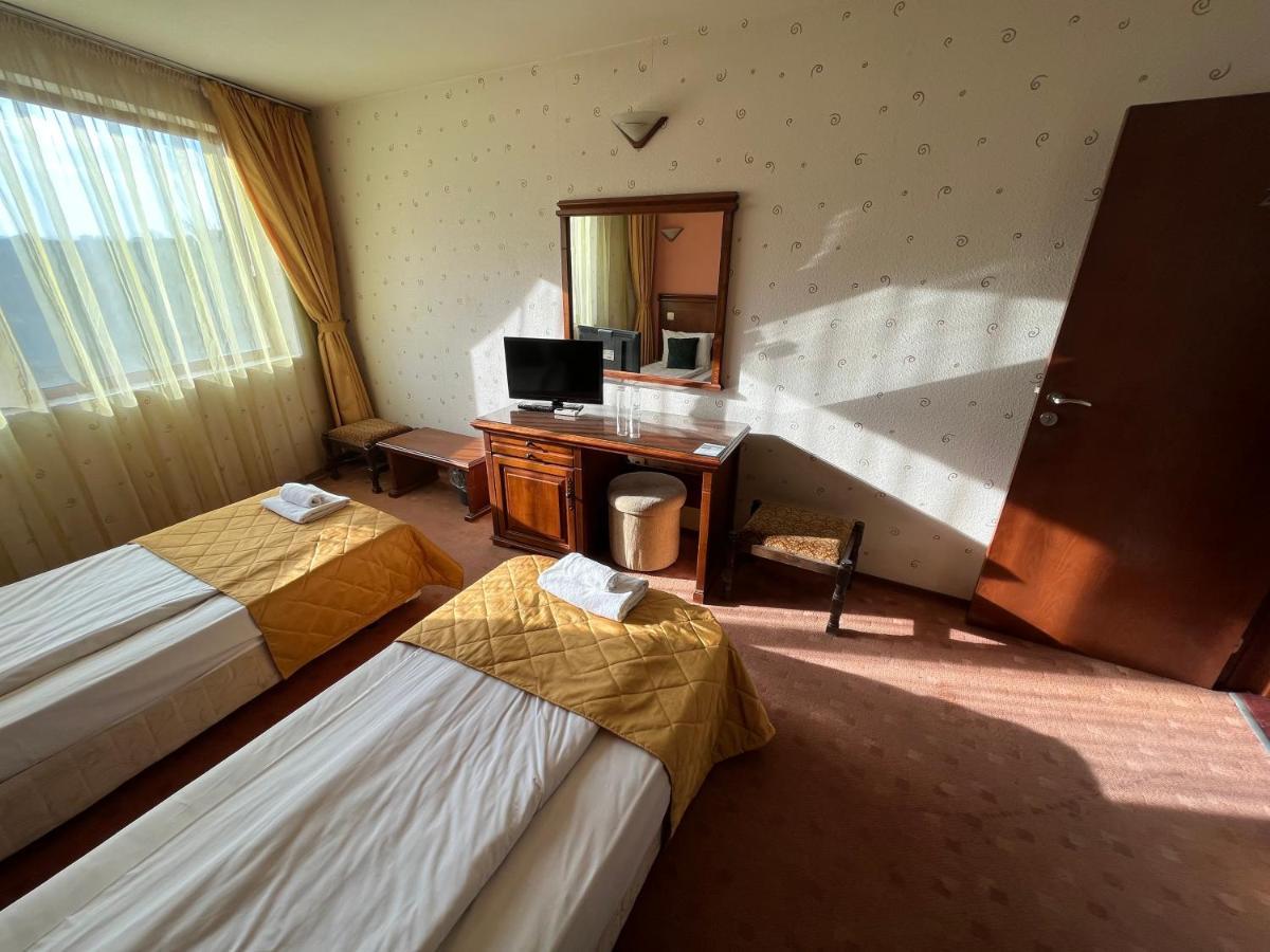 וליקו טורנובו Hotel Bolyari מראה חיצוני תמונה